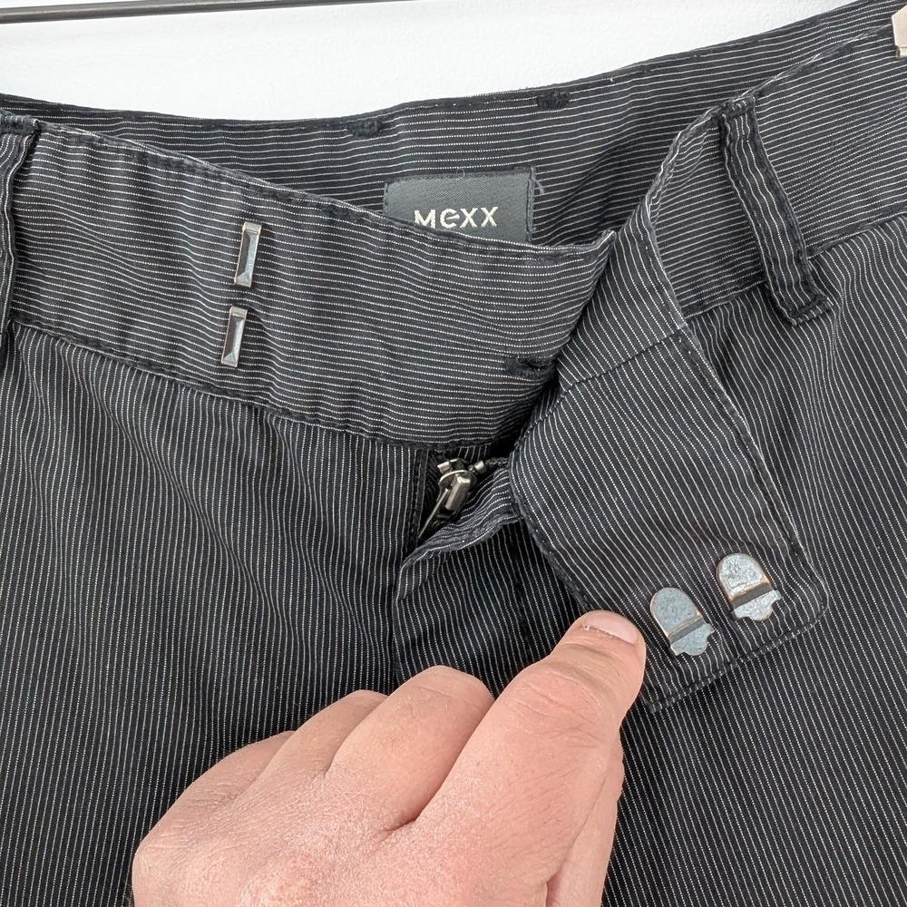 2/15$ Mexx Women's Black Pants With Fine Strips - Size 6 / 36 - Picture 5 of 7